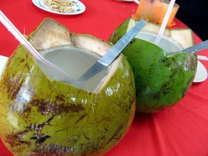 manfaat air kelapa hijau untuk ibu hamil