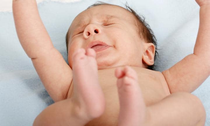 Bayi prematur sering bersin